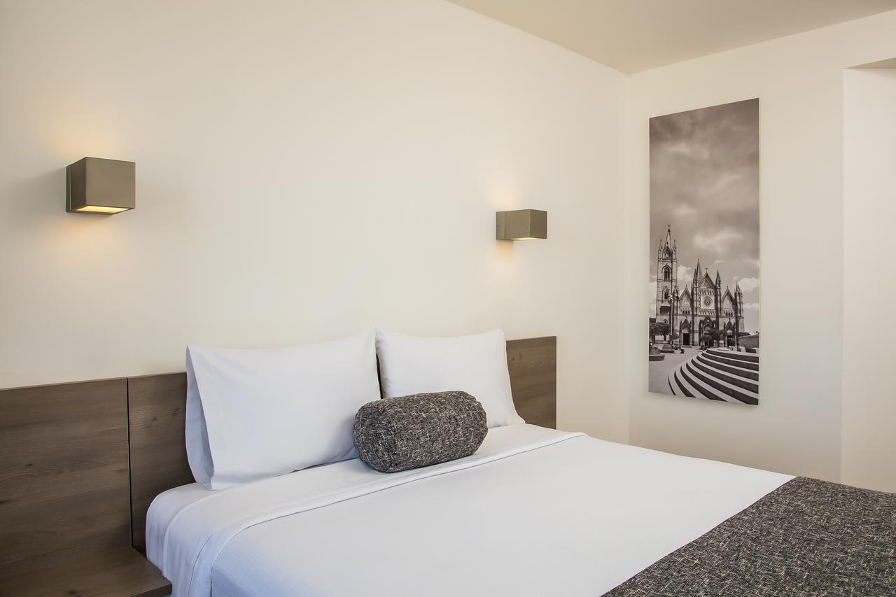 One Guadalajara Expo Hotel Екстериор снимка