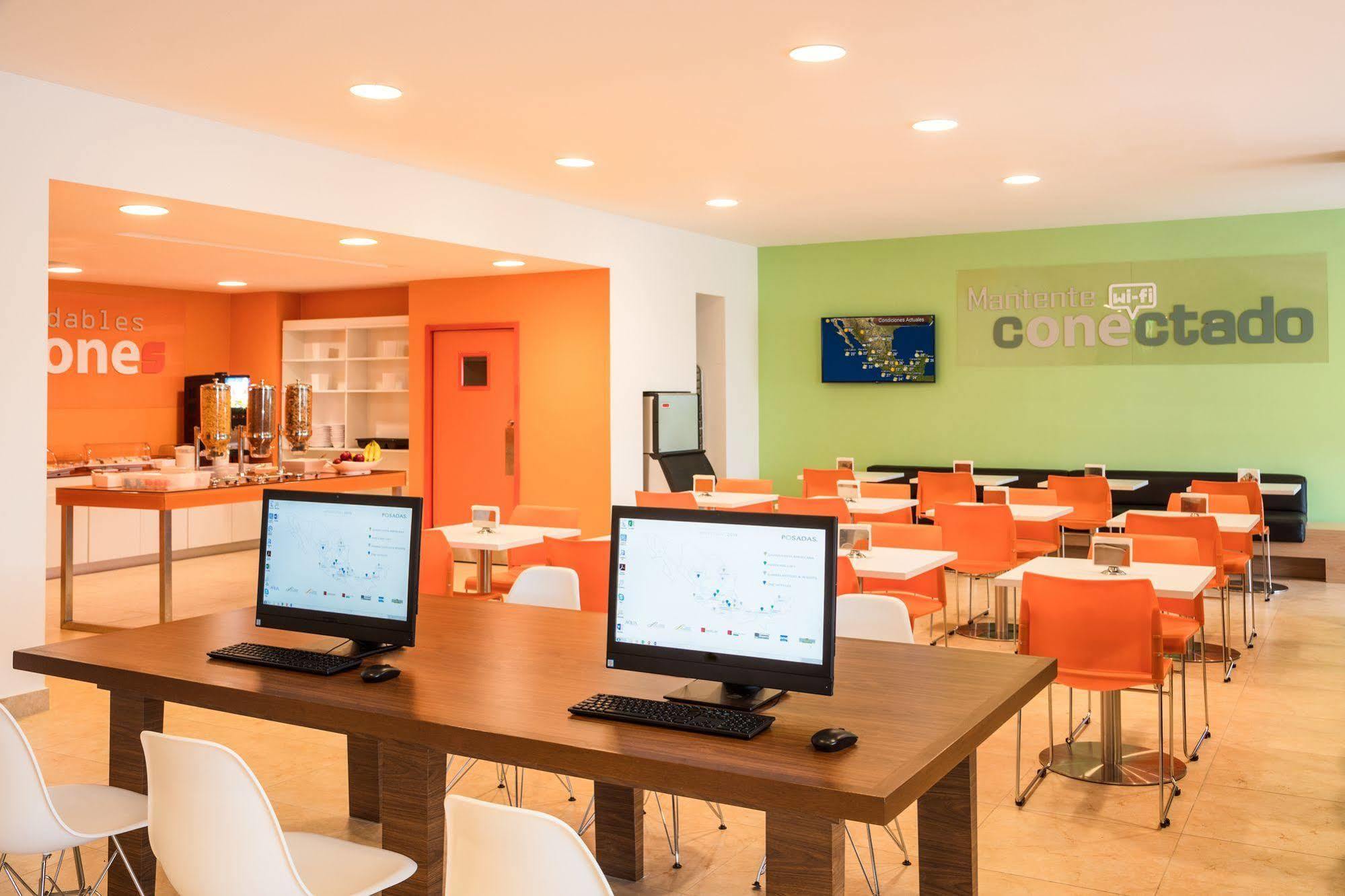 One Guadalajara Expo Hotel Екстериор снимка